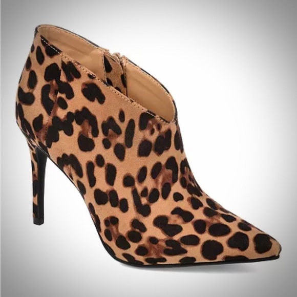 Journee Collection Shoes - NEW Journee Collection Demmi leopard print ankle boots